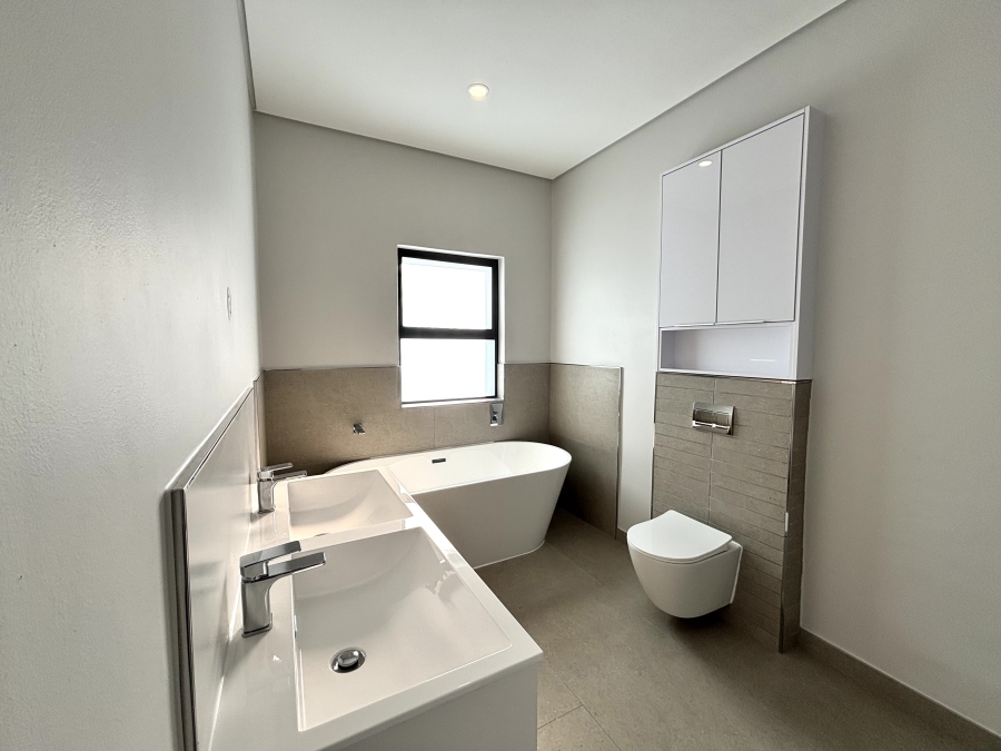 4 Bedroom Property for Sale in Sandown Western Cape